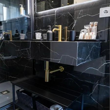 Salandra Suite- Policlinico
