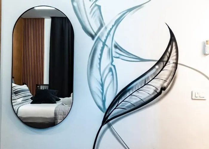 Pensiune Salandra Suite- Policlinico 4*