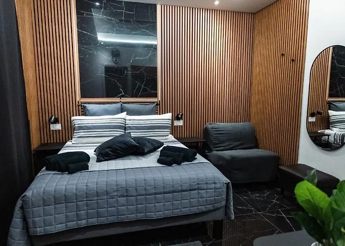 Pensiune Salandra Suite- Policlinico