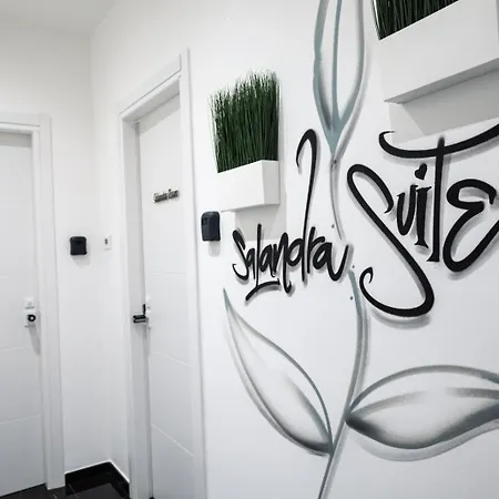 Salandra Suite- Policlinico Guest house