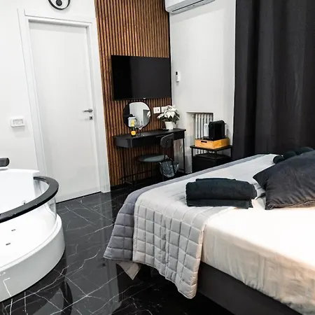 Guest house Salandra Suite- Policlinico