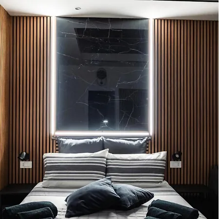 Salandra Suite- Policlinico 3* Барі